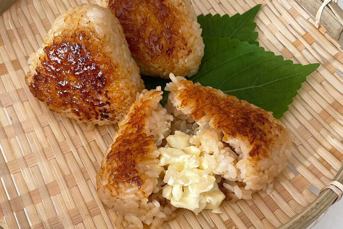 小腹がすいた時に♪ 焼きおにぎり